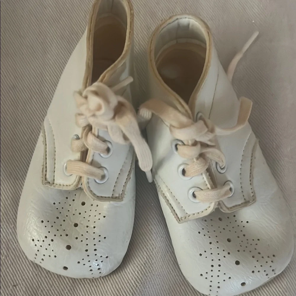 VTG 50s Baby Shoes in Original Box by Mrs. Day's Ideal Baby Shoe